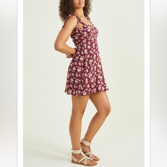 •NWT• Altar’d State Burgundy Floral Dress - Picture 4 of 15